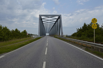 Nord-Ostsee-Kanal - Hochbrücke Grünental bei Beldorf