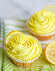 Lemon cupcakes