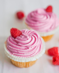 raspberry muffins