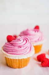 raspberry muffins