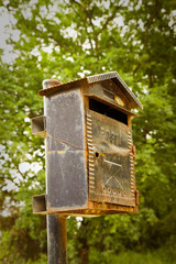 Old mail box