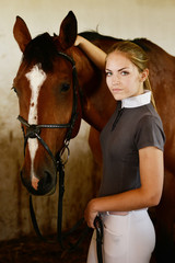 horse jumping