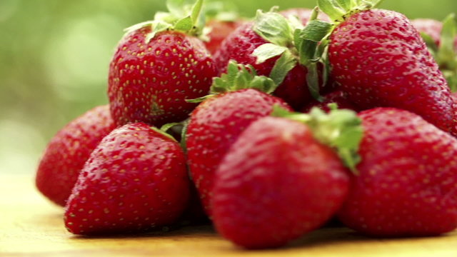 Spinning strawberries