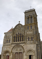 Fototapeta na wymiar Bazylika św Marii Magdaleny w Vezelay Abbey. Francja