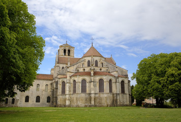 Fototapeta na wymiar Bazylika św Marii Magdaleny w Vezelay Abbey. Francja