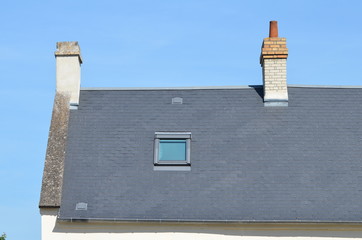 Lucarne et cheminées