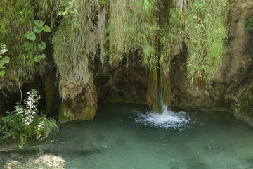 Naklejka premium spring waterfall