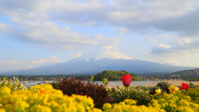 4K Timelapse Mount Fuji, view from Lake Kawaguchiko, Japan