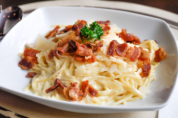 spaghetti carbonara