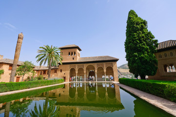Fototapeta premium Jardines de Partal at the Palacio de la Alhambra in Granada, Spa