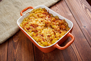 pasta Elbow macaroni  bake with pancetta