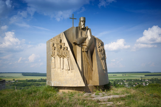 Monument of hetman Sahaidachny in Khotyn, Ukraine.