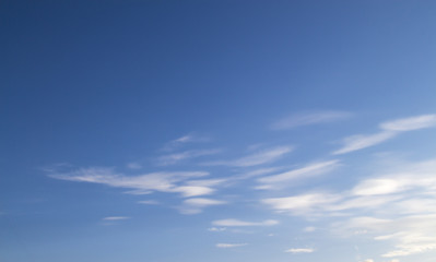 Fototapeta premium cirrus and cumulus clouds on blue sky