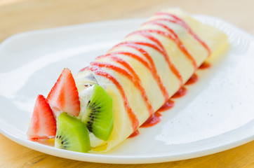 Fruit crepe cake