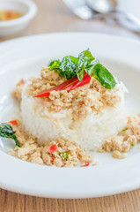 Spicy fried chicken with basil and rice