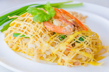 Pad thai