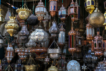 étal de lampes décoratives berbères (marrakech) 1