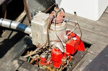Hot bulb engine