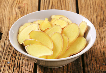 Fresh ginger slices
