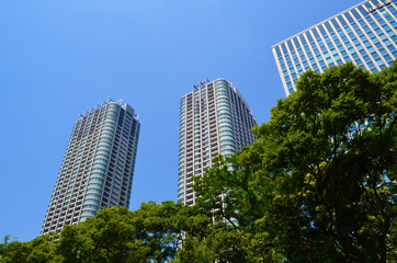 Hama-Rikyū building view