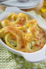 Baked lumaconi with ricotta and spinach