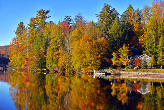 Autumn colors reflecting in lake