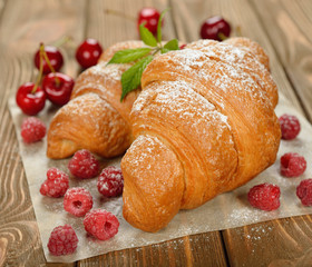 Croissant with berries
