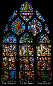 Window depicting St Mary Magdalene's apostleship to Provence