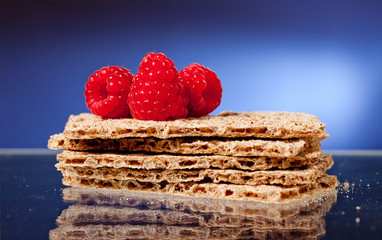 crackers and raspberry