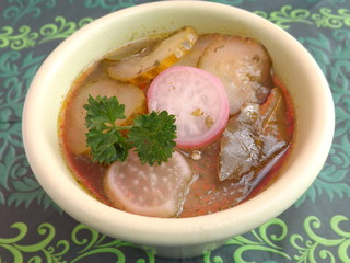 Gurkensuppe mit Radischen