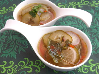 Gurkensuppe mit Radischen