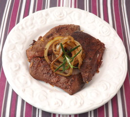 Leber mit Röstzwiebeln