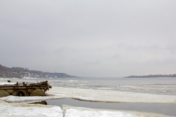 Весна на Волге