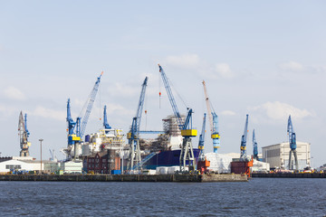 Fototapeta premium Shipyard in Hamburg, Germany
