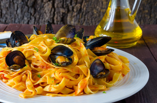 Mussels with pasta