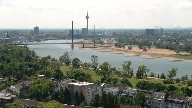 Entwurzelte Bäume nach Sturm, Düsseldorf, Juni 2014