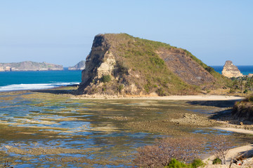 Fototapeta premium Deserted coast line of Indonesia.