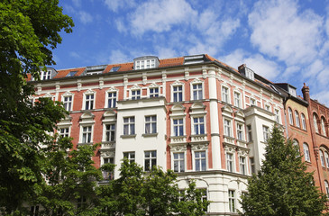 Fototapeta na wymiar Stare budynki w Berlinie
