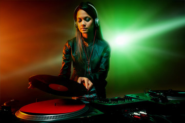 music dj woman