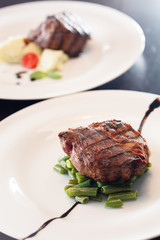 steak with mashed potatoes