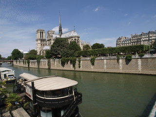Catedral de Notre Dame en París
