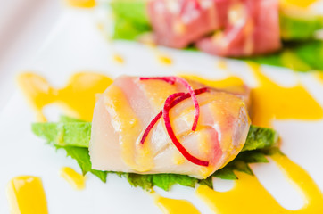 Sashimi avocado japanese food