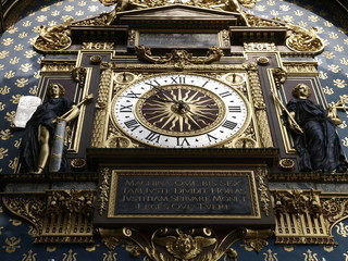 Torre del reloj de la Conciergerie en París
