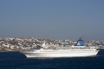 Cruise ship