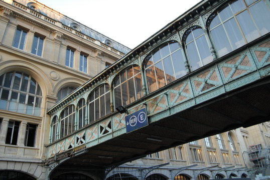 Passerelle Gare St Lazare