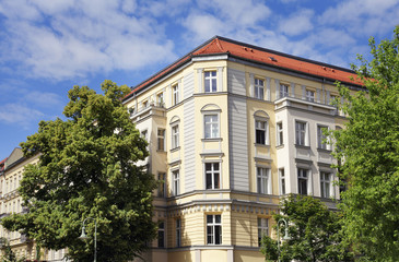 Fototapeta na wymiar Stare budynki w Berlinie