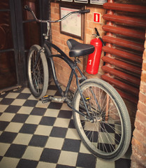 Fototapeta na wymiar Old retro style, fixed gear bicycle, tinted photo