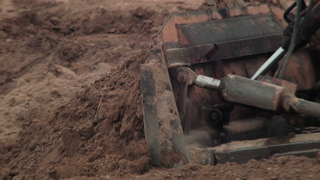 Bulldozer Quarrying