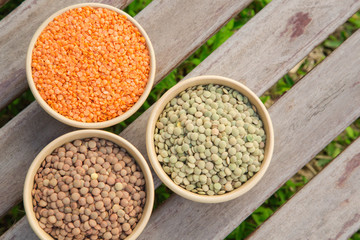 Dried lentils in the clay dishes