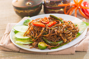 mee goreng mamak, popular cusine in malaysia